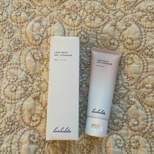 borboleta Lash Bath gel cleanser